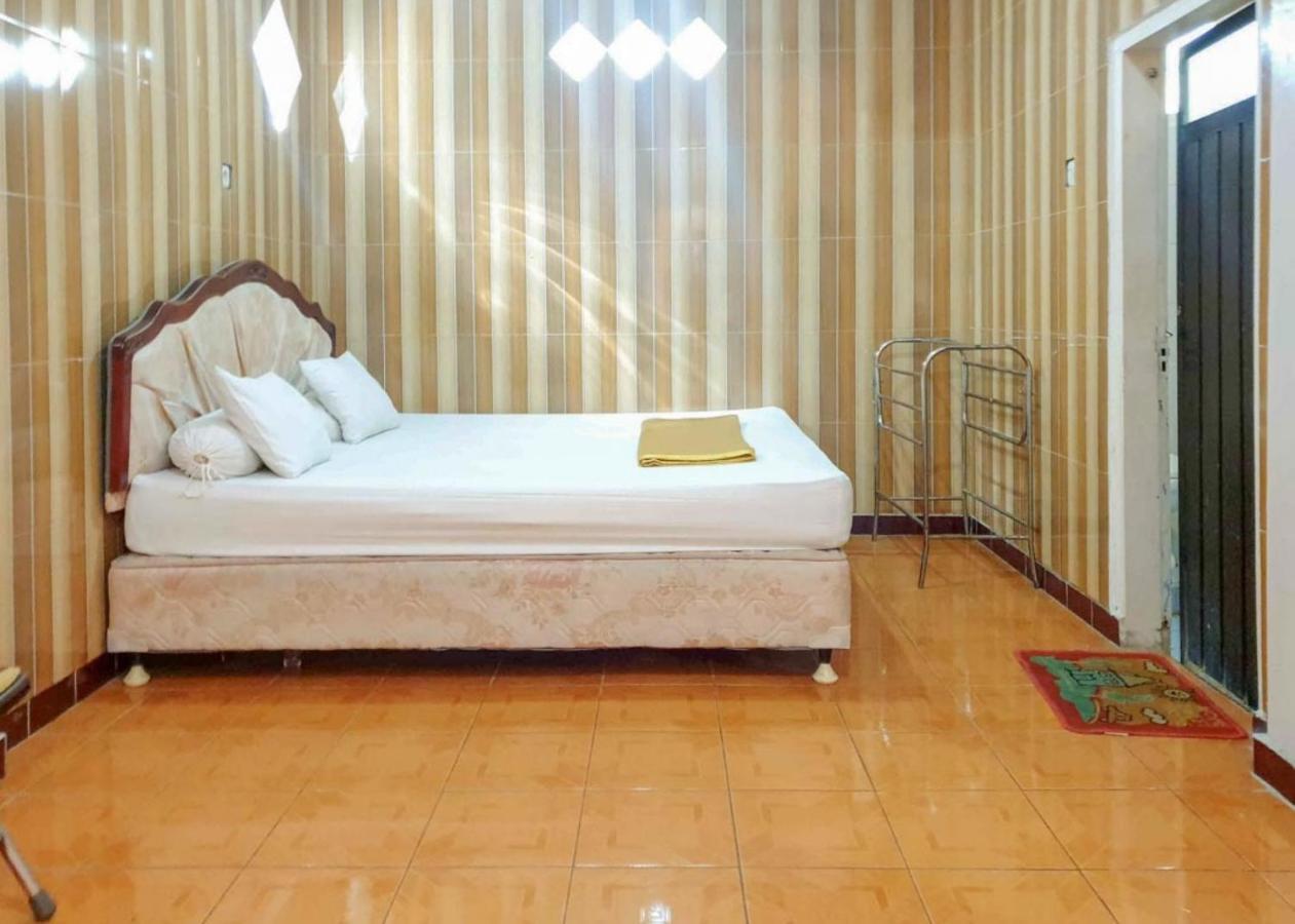 Hotel Mario Pulana Bone Watampone Exteriér fotografie