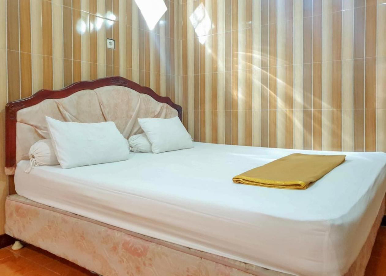 Hotel Mario Pulana Bone Watampone Exteriér fotografie